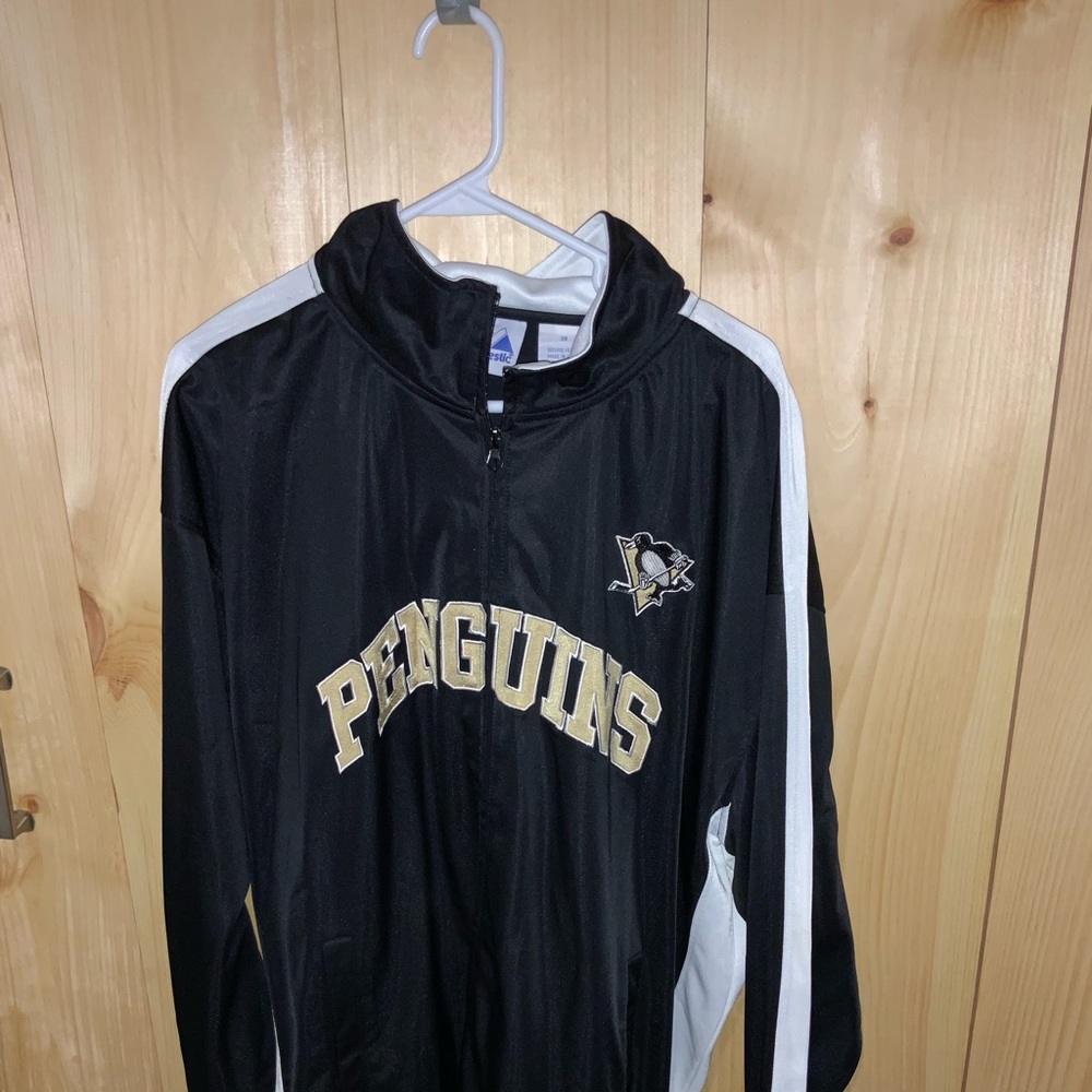 Uni-Zip up Penguins Track Jacket